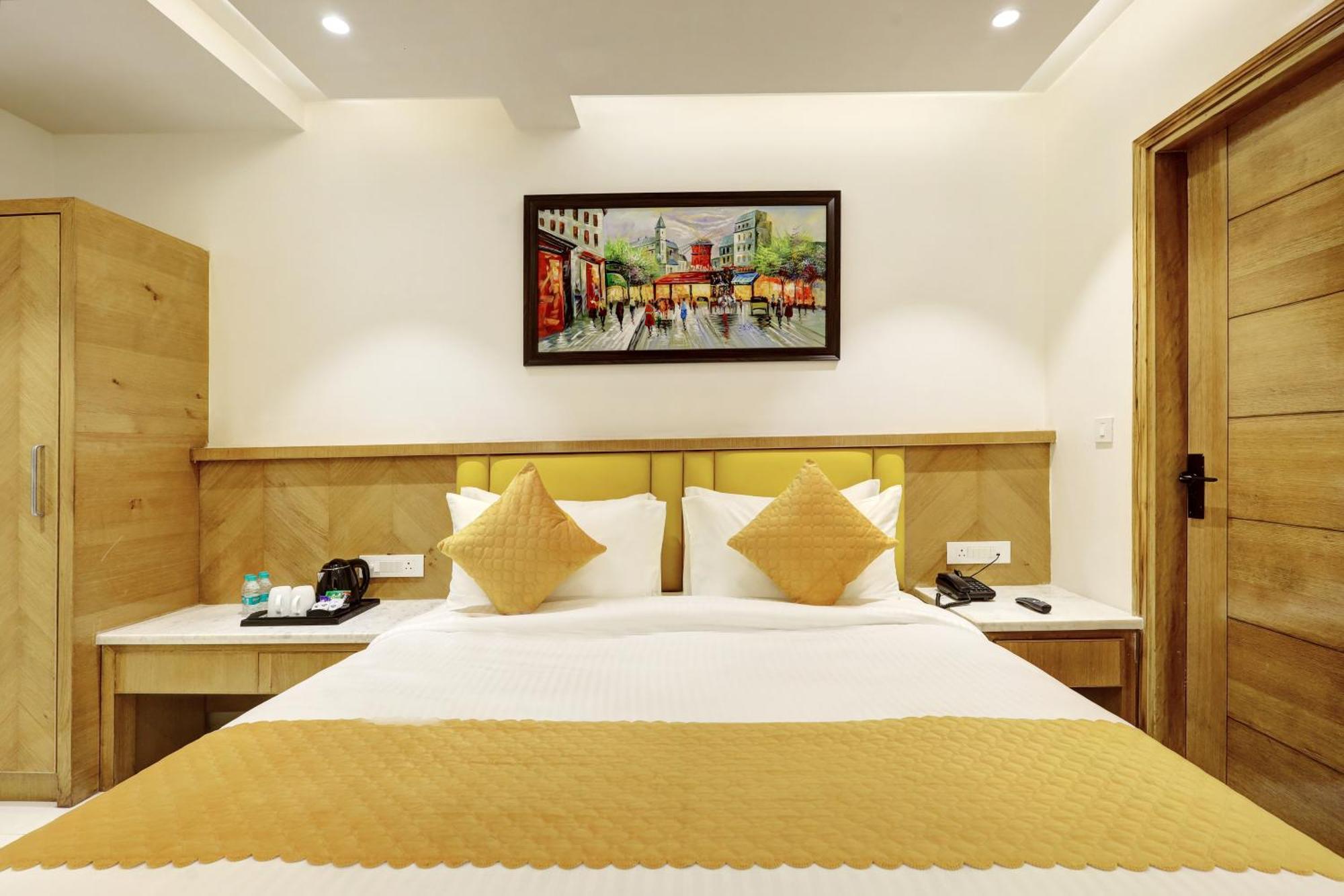Hotel Namaste Hindustan Just A Minute Away From New Delhi Railway Station And Connaught Place Exterior foto